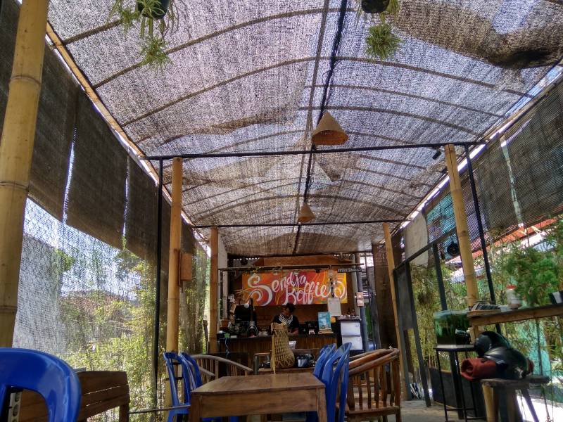 Cafe di Salatiga Sendja Koffie