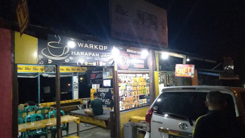 Cafe di puncak Warkop Harapan Jaya