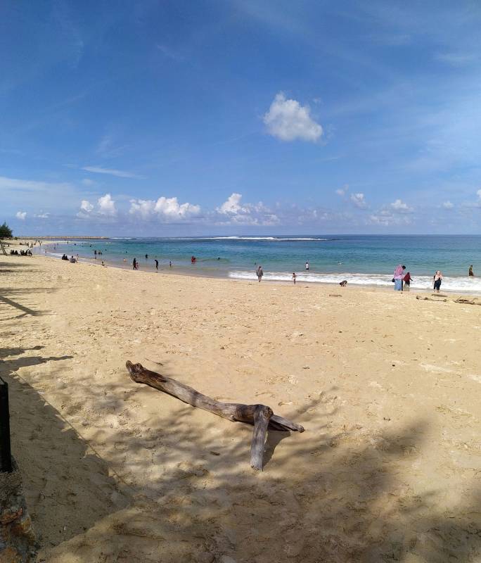 Pantai Lampuuk Aceh